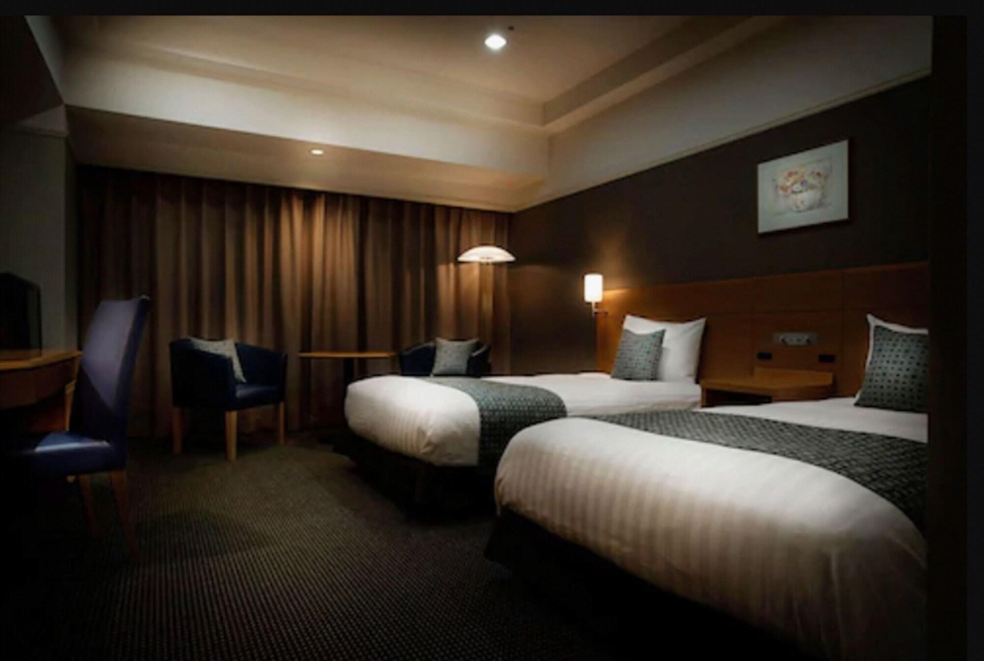 Royton Sapporo Hotel Buitenkant foto A room at the hotel