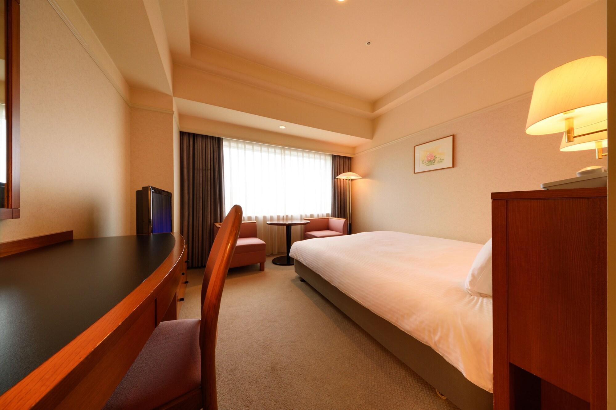 Royton Sapporo Hotel Buitenkant foto A single room at the hotel
