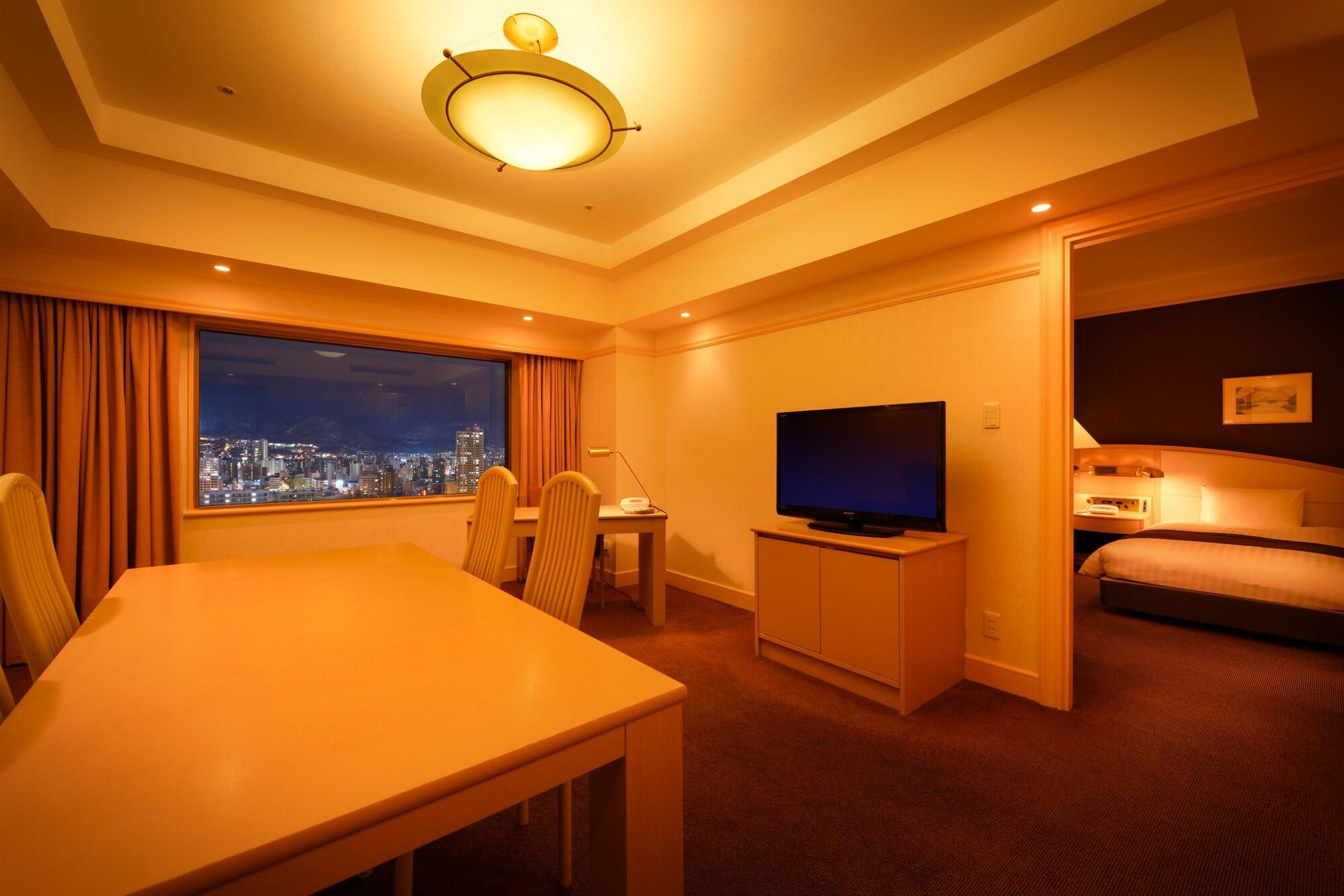 Royton Sapporo Hotel Buitenkant foto A suite at the hotel